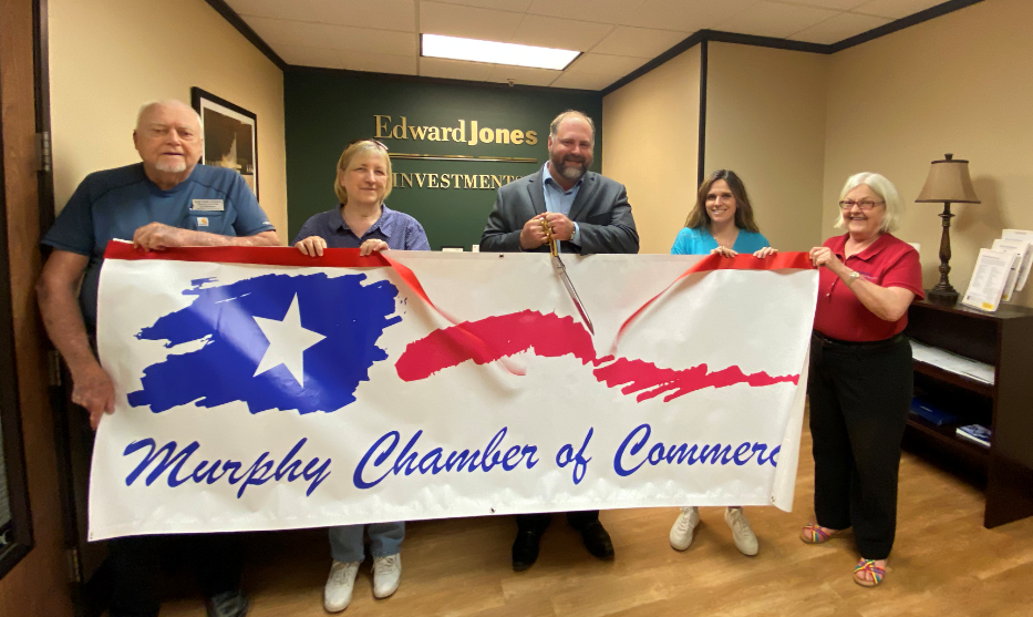 Ribbon Cutting:  Edward Jones (Luke Trahan)